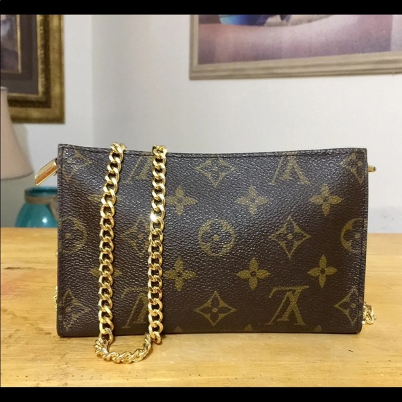 Louis Vuitton Handbags - Louie Vuitton Monogram PM pouch